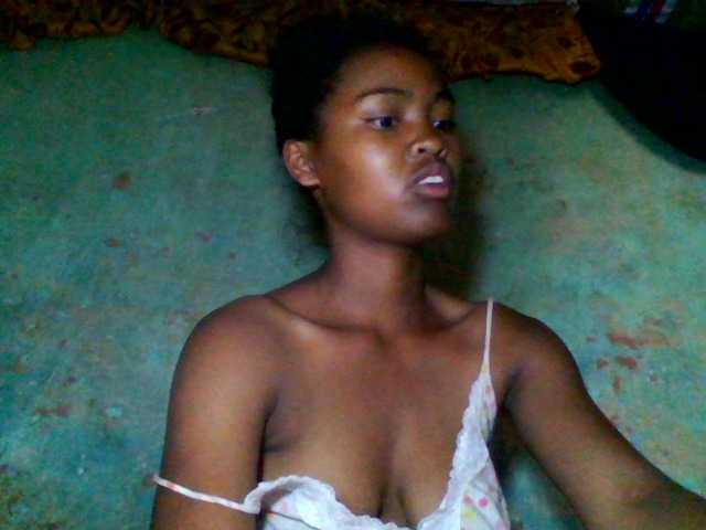 Allycha1's BongaCams show and profile