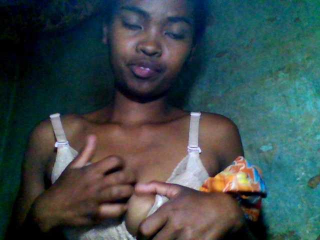 Allycha1's BongaCams show and profile