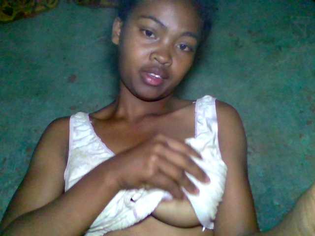 Allycha1's BongaCams show and profile