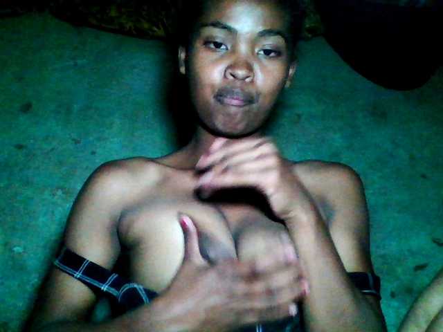 Allycha1's BongaCams show and profile