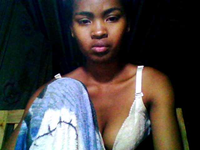 Allycha1's BongaCams show and profile