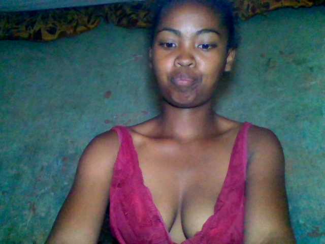 Allycha1's BongaCams show and profile