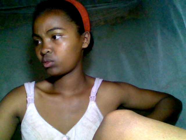 Allycha1's BongaCams show and profile