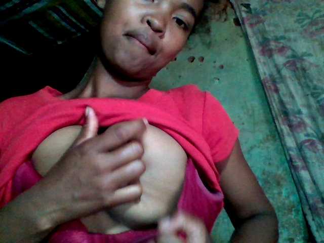 Allycha1's BongaCams show and profile