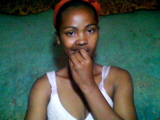 Allycha1's BongaCams show and profile