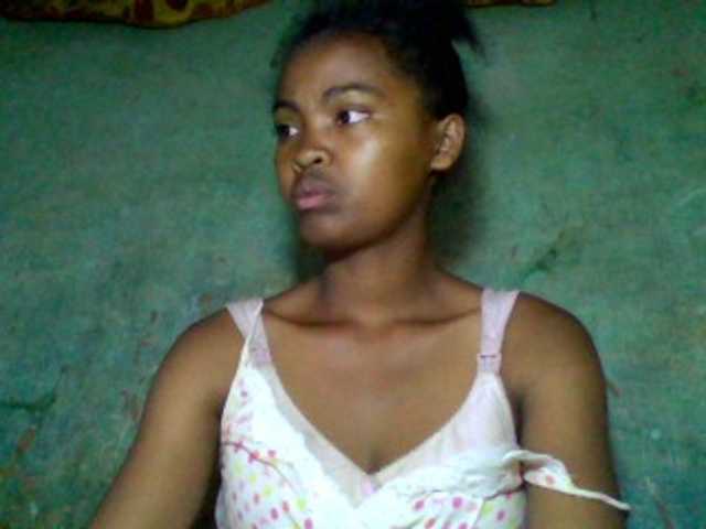 Allycha1's BongaCams show and profile