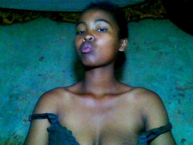 Allycha1's BongaCams show and profile