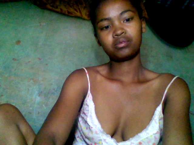 Allycha1's BongaCams show and profile