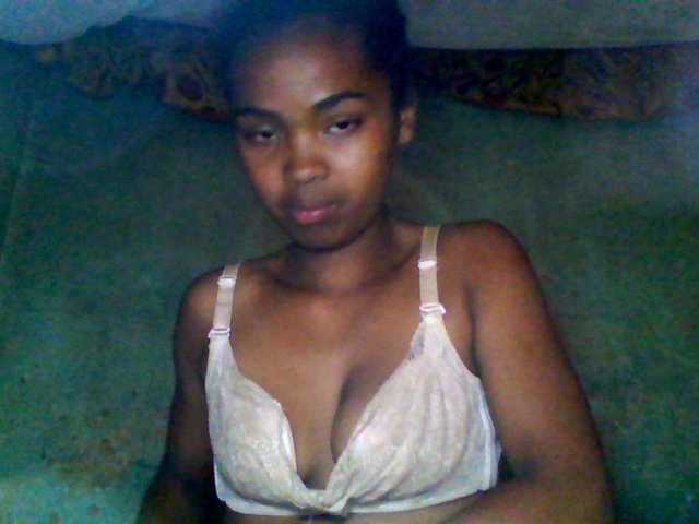 Allycha1's BongaCams show and profile