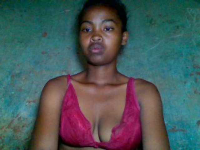 Allycha1's BongaCams show and profile