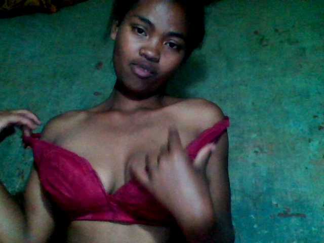 Allycha1's BongaCams show and profile