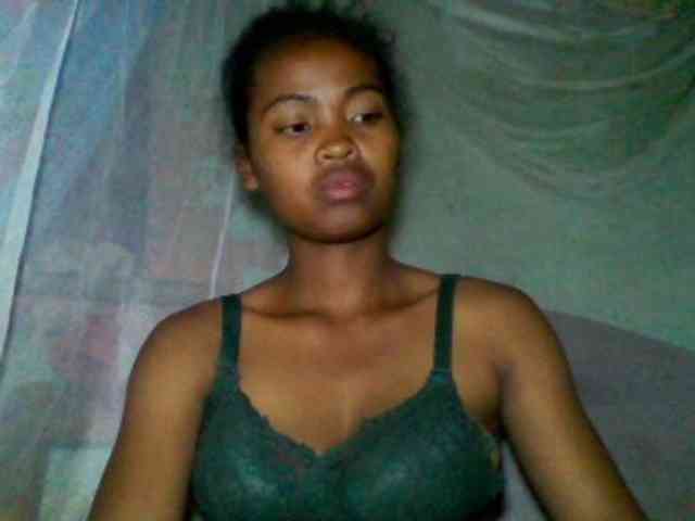 Allycha1 Live Webcam on BongaCams