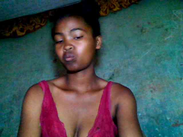 Allycha1 Live Webcam on BongaCams