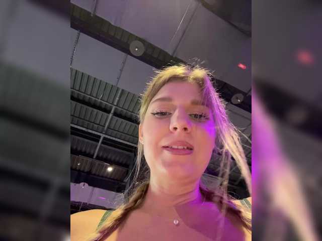 Discover KotiMrrr, she wants to masturbate for you KotiMrrr from BongaCams
