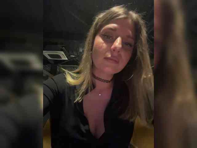 KotiKillerFeaturrrrre webcam