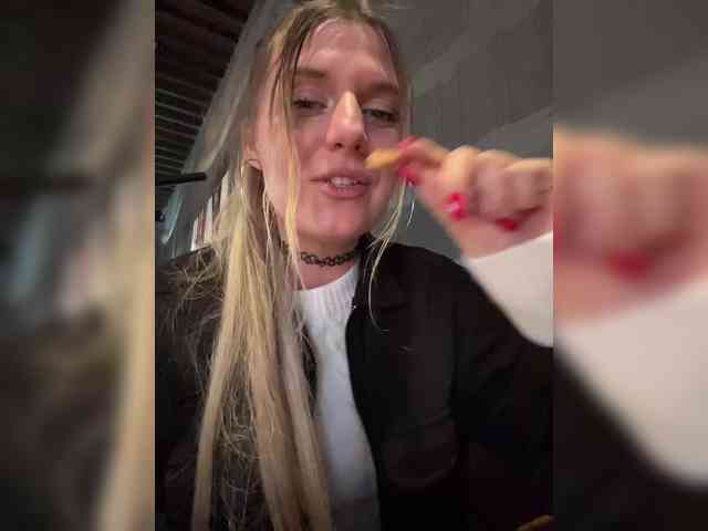 KotiKillerFeaturrrrre webcam