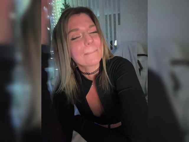 KotiKillerFeaturrrrre webcam