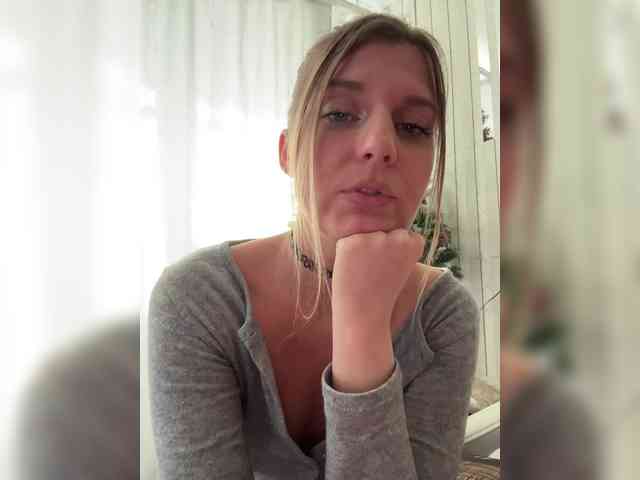 KotiKillerFeaturrrrre webcam