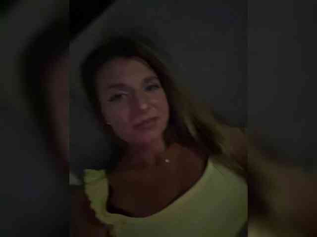 nude live chatroom KotiMrrr