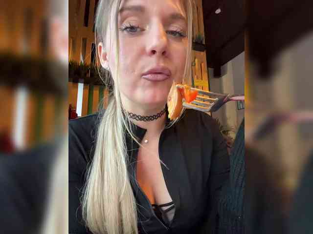 KotiKillerFeaturrrrre webcam