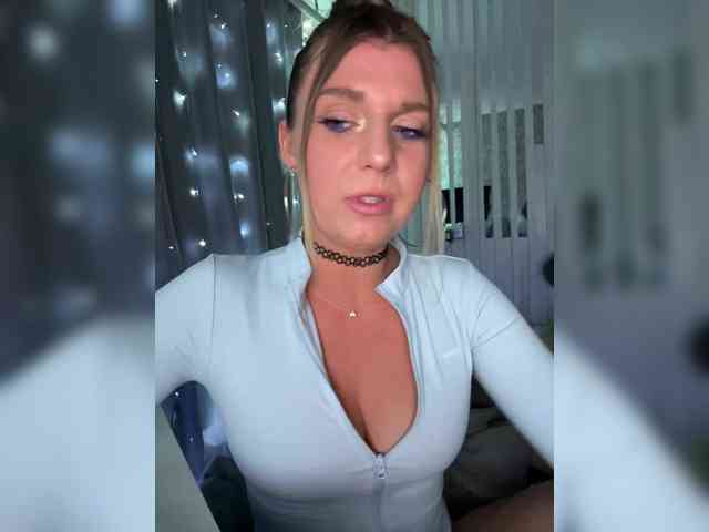 KotiKillerFeaturrrrre webcam