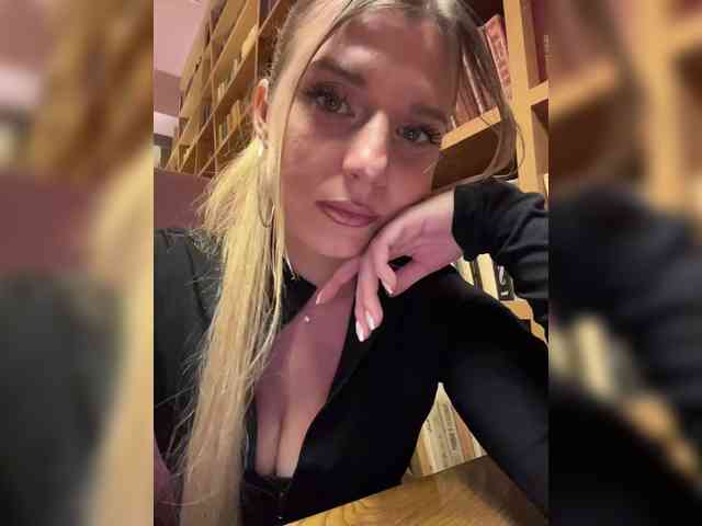 KotiKillerFeaturrrrre webcam