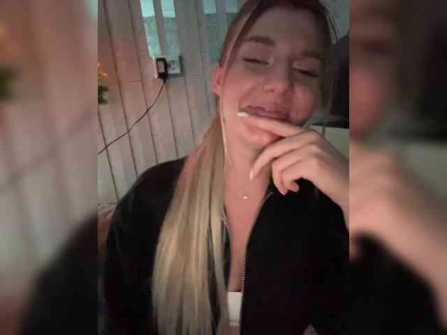 KotiKillerFeaturrrrre webcam