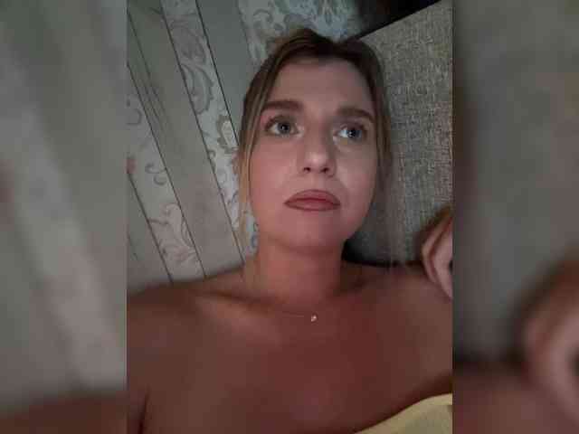 KotiMrrr Live Webcam on BongaCams