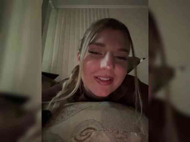 KotiMrrr Live Webcam on BongaCams