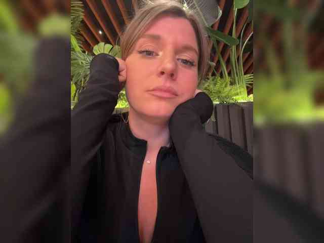 KotiKillerFeaturrrrre webcam