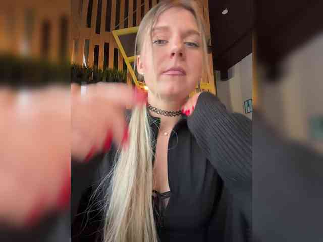 KotiKillerFeaturrrrre webcam