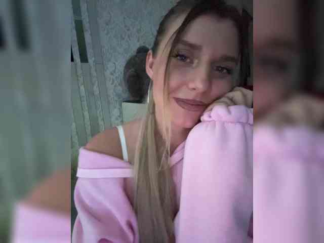 KotiMrrr Live Webcam on BongaCams