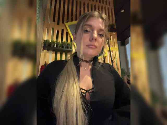 KotiKillerFeaturrrrre webcam