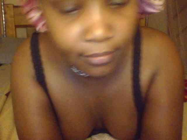 LeilaniB webcam