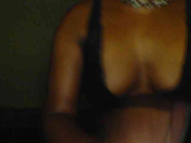 LeilaniB webcam