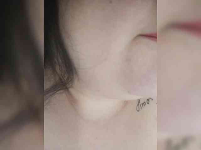 -Olivia-