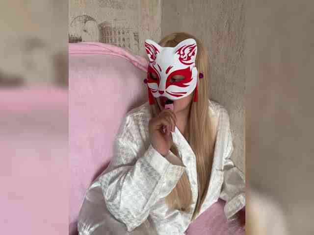free voyeur cam Annie-Carlotta