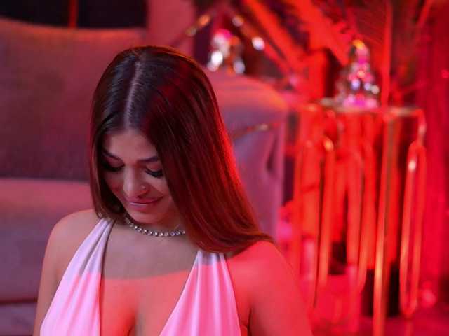 BellaNoirre's BongaCams show and profile