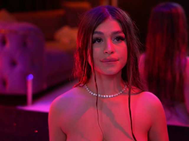 BellaNoirre's BongaCams show and profile