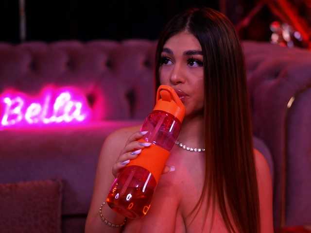 BellaNoirre's BongaCams show and profile