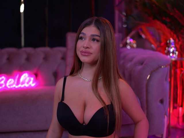 BellaNoirre's BongaCams show and profile