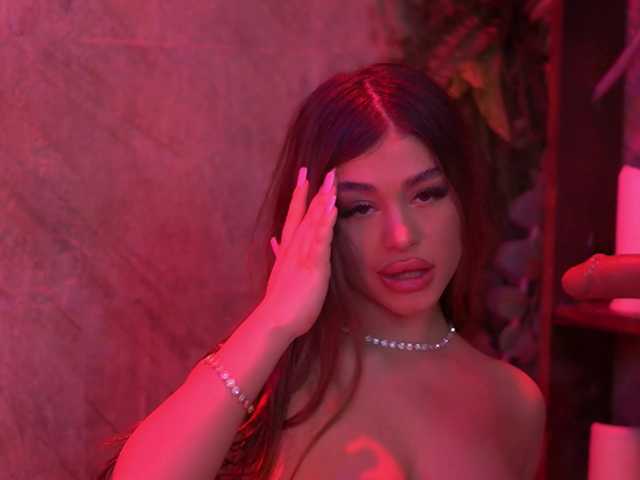 BellaNoirre's BongaCams show and profile