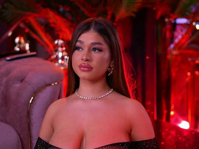 BellaNoirre's BongaCams show and profile