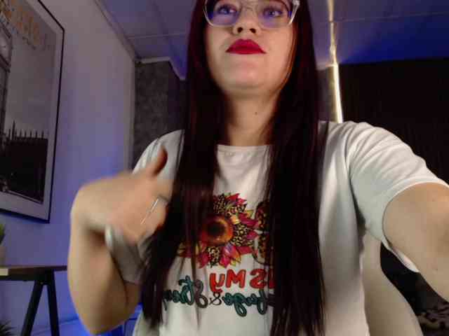 live free chat Melanniejones