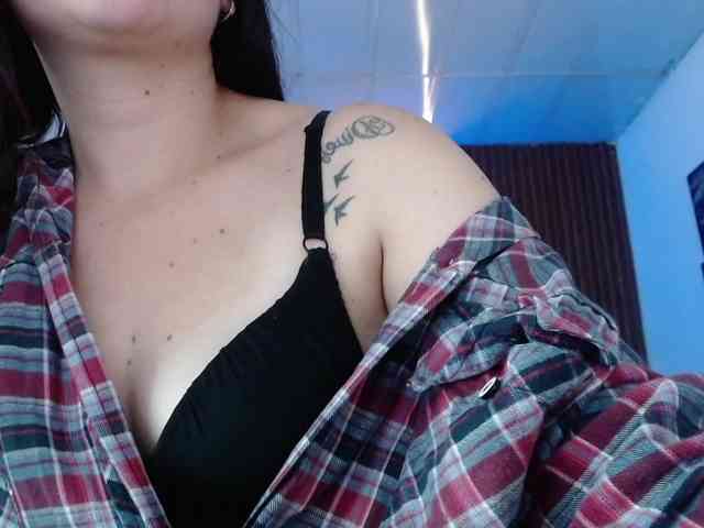 Melanniejones webcam