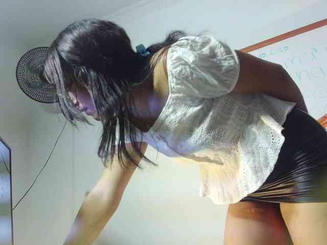 VALERYY-ROSE webcam