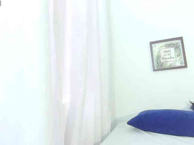 VALERYY-ROSE webcam