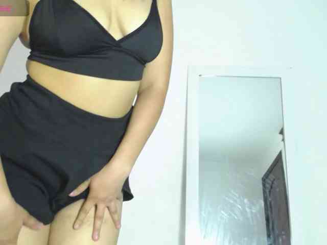 VALERYY-ROSE webcam
