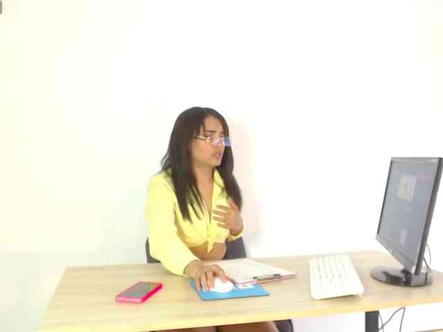 VALERYY-ROSE webcam