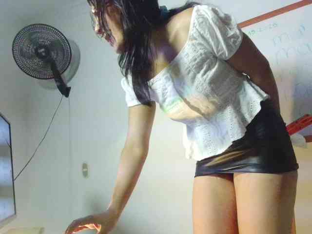 VALERYY-ROSE webcam